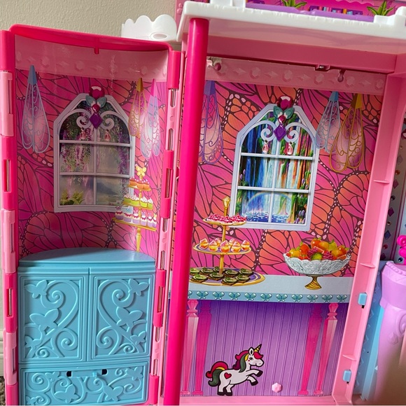 RARE Vintage Barbie house Fairy Princess Folding, Castle, Sold AS IS - Picture 10 of 10